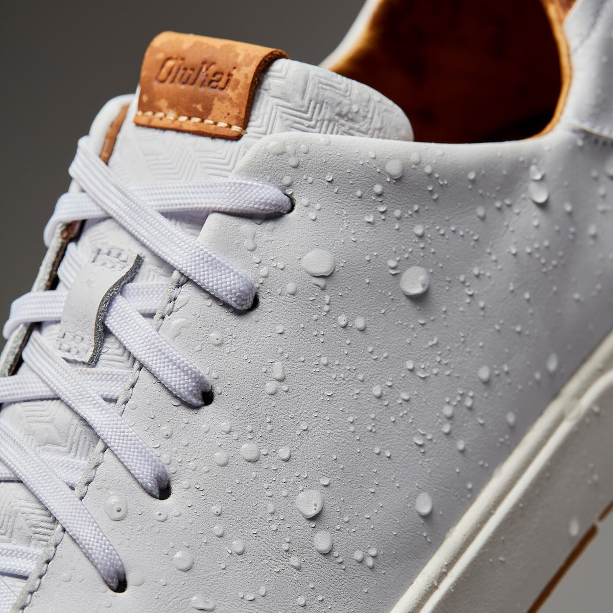 OluKai Lae‘ahi Lī ‘Ili Men's Leather Sneakers - Men