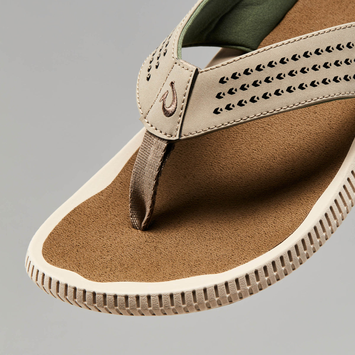OluKai Ulele Men's Water-Ready Beach Sandals - Men