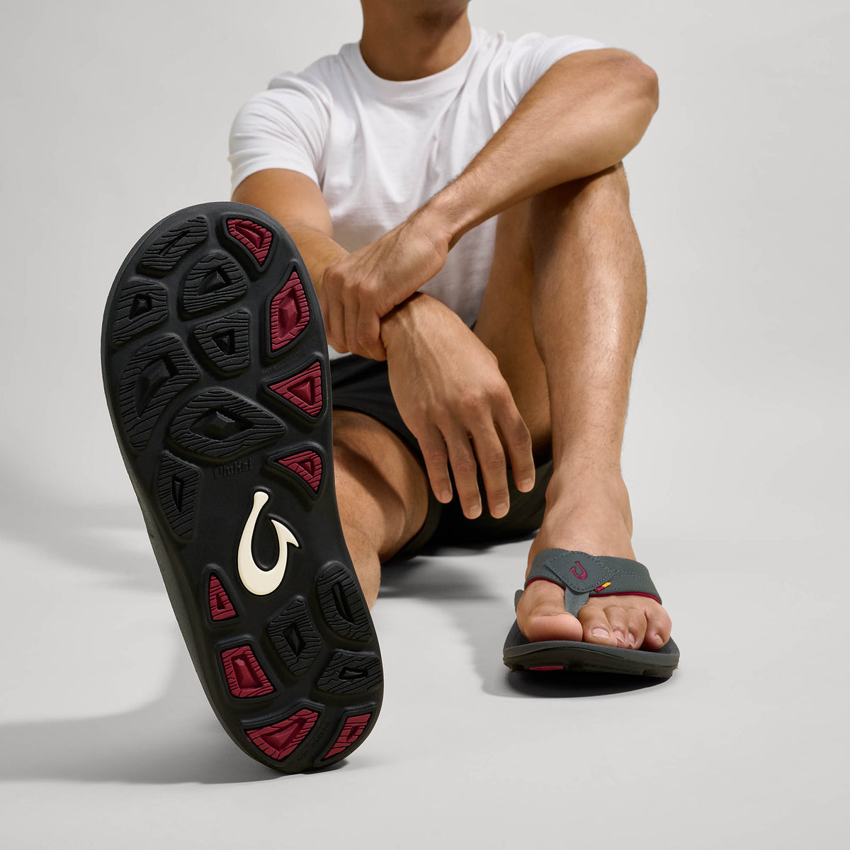 OluKai Kīpī Men’s Comfortable Beach Sandals - Men
