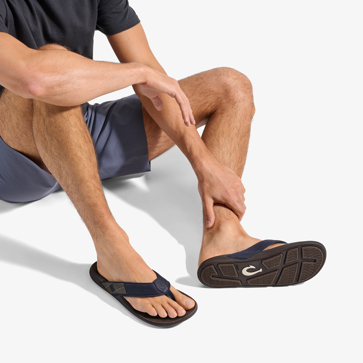 OluKai Tuahine Men's Waterproof Leather Beach Sandals - Men