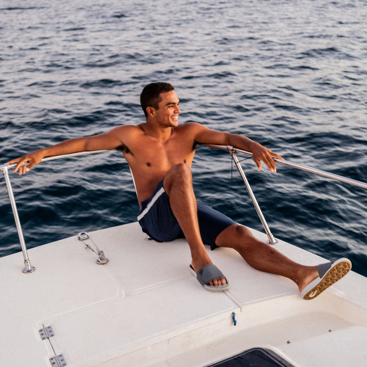 OluKai Ulele Slide - Men|New Arrivals