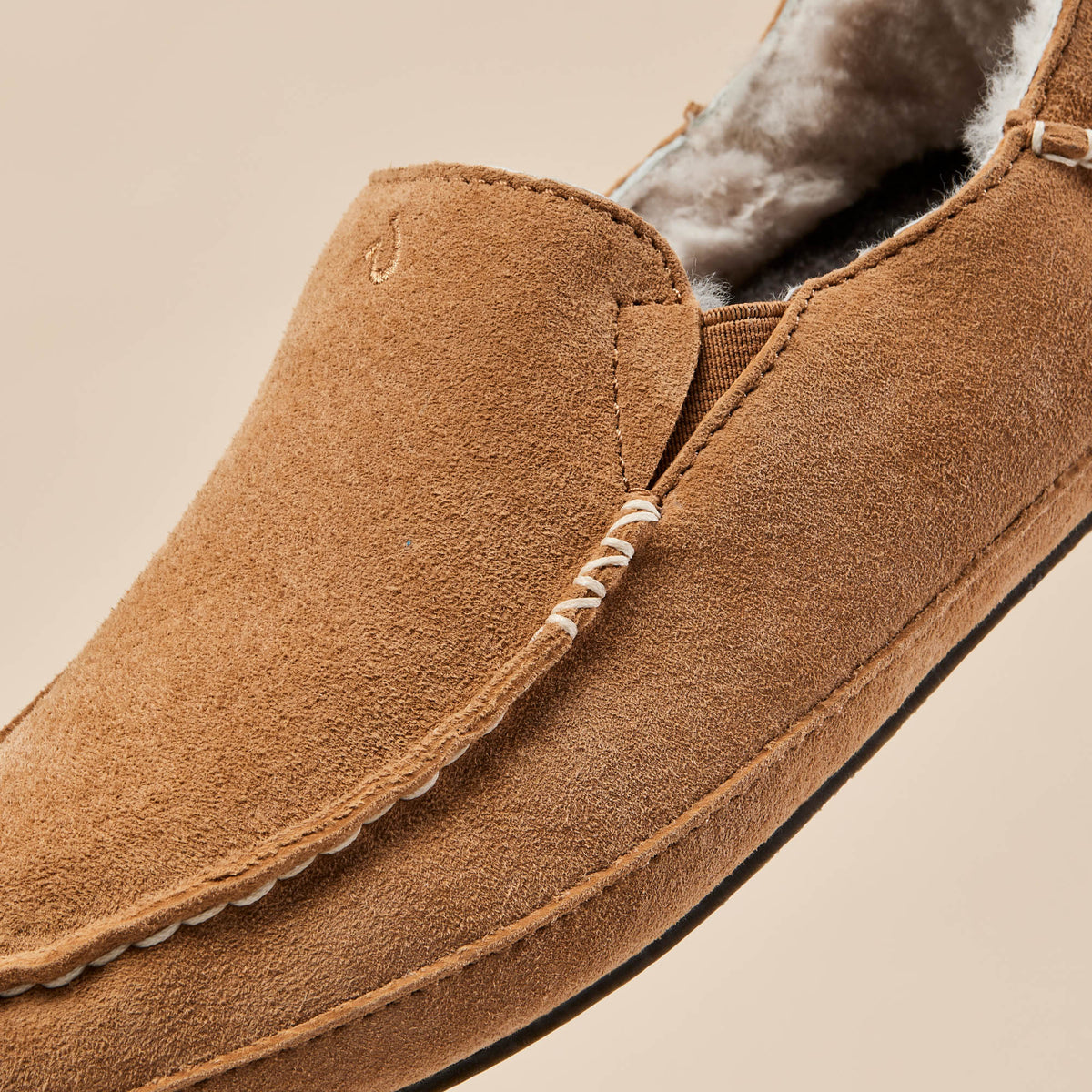 OluKai Nohea Women's Leather Slippers - Women