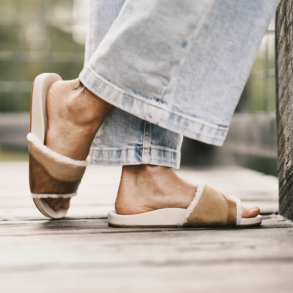 OluKai Hō‘ala Slide Women’s Slide Slipper Sandals - Women