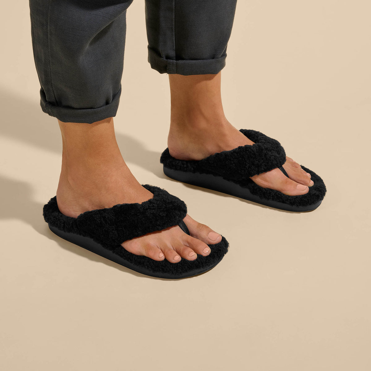 OluKai Kīpe'a Heu Women‘s Flip Flop Slippers - Women
