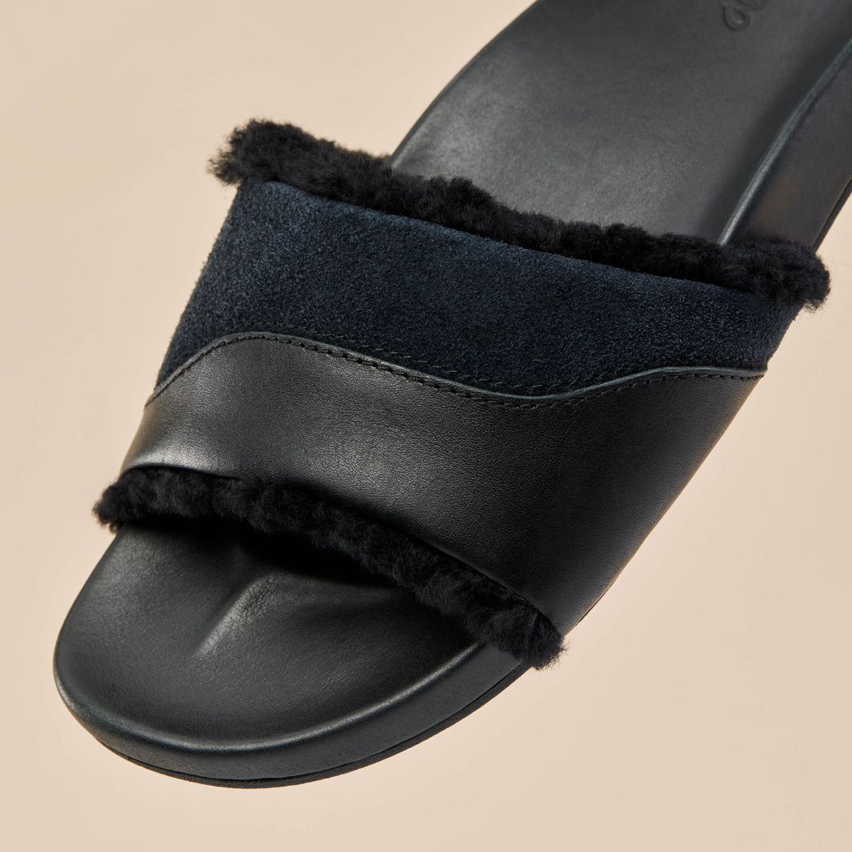OluKai Hō‘ala Slide Women’s Slide Slipper Sandals - Women