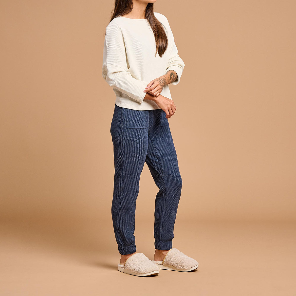 OluKai Pūpū Mua Women’s Shearling Mule Slipper - Women