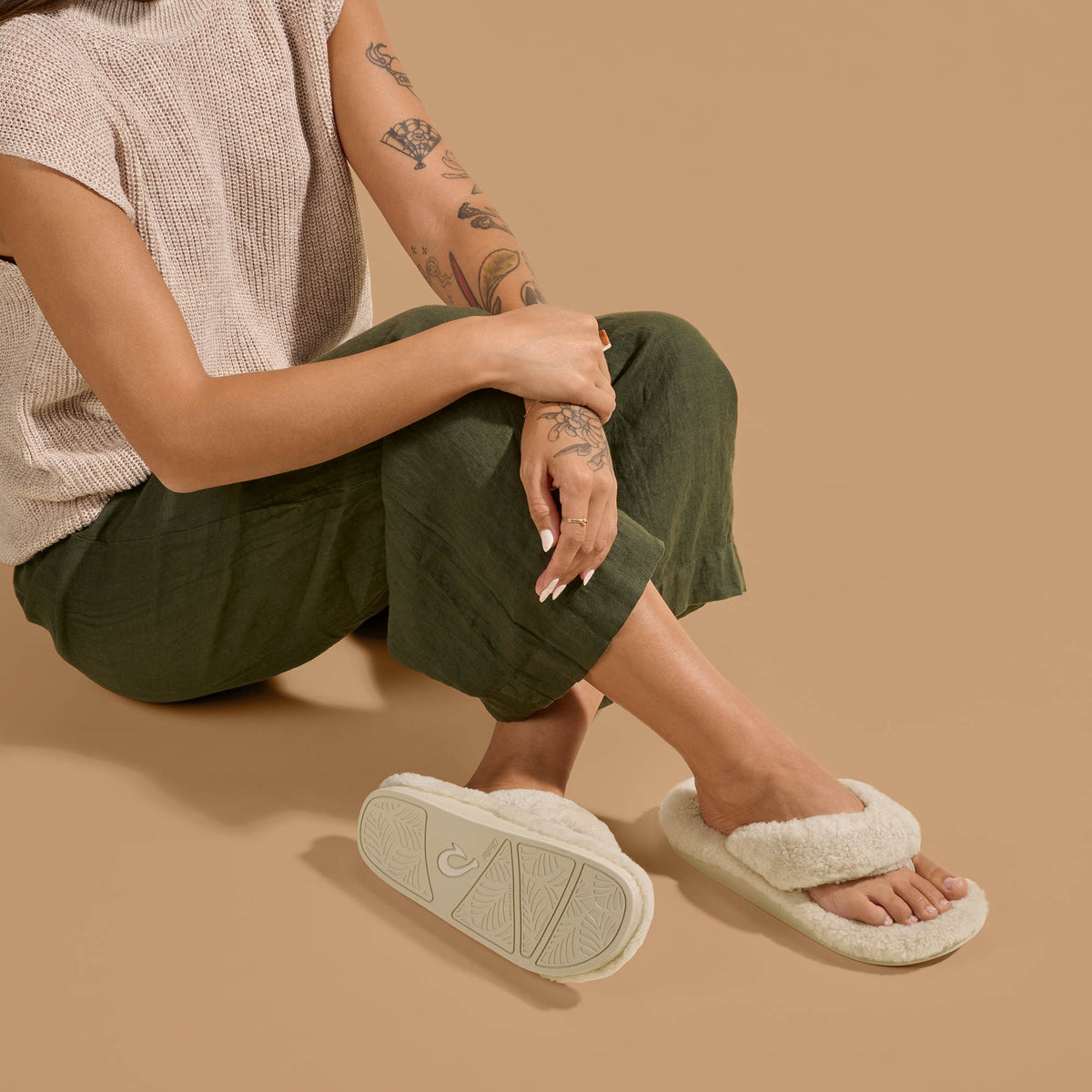 OluKai Kīpe'a Heu Women‘s Flip Flop Slippers - Women