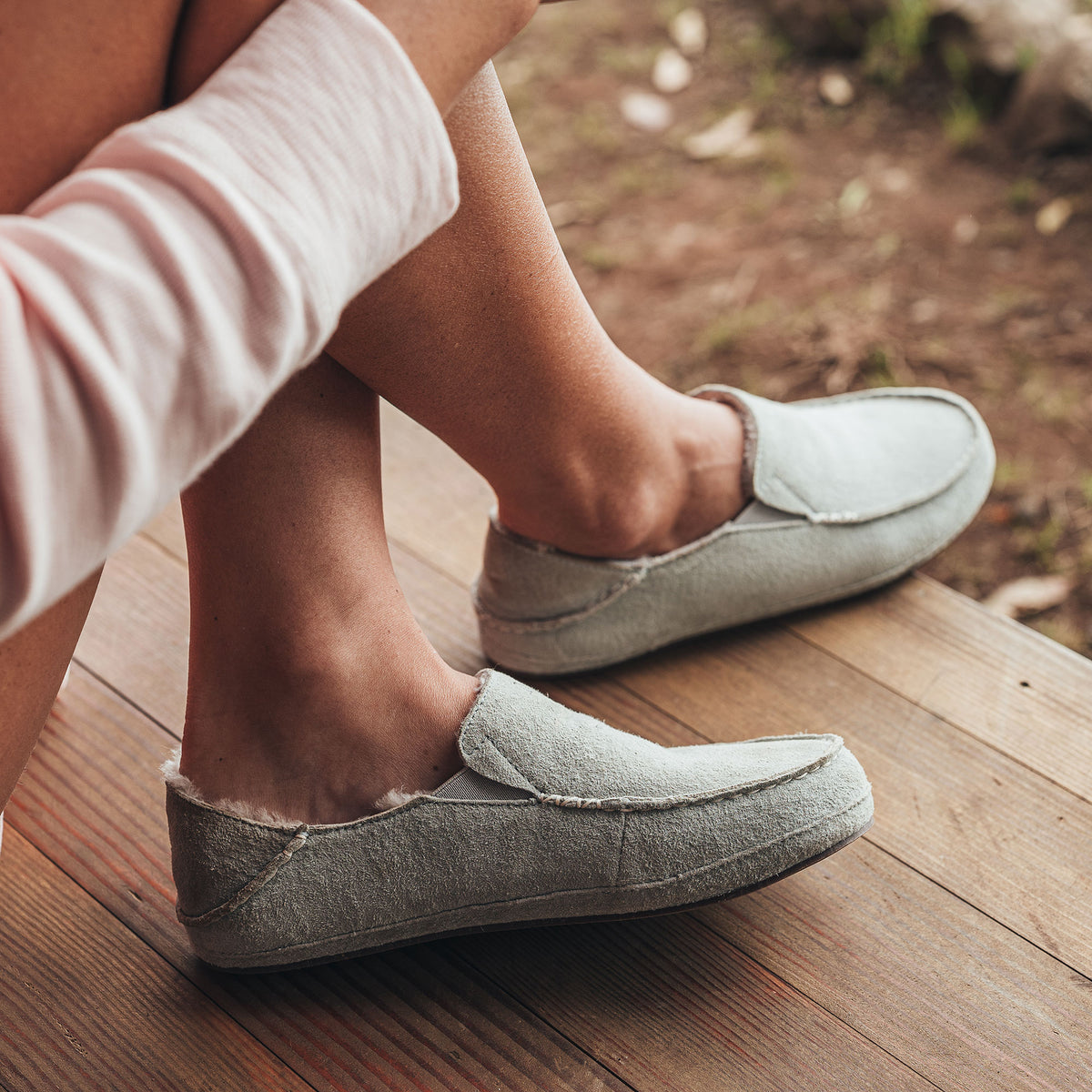 OluKai Nohea Women's Leather Slippers - Women
