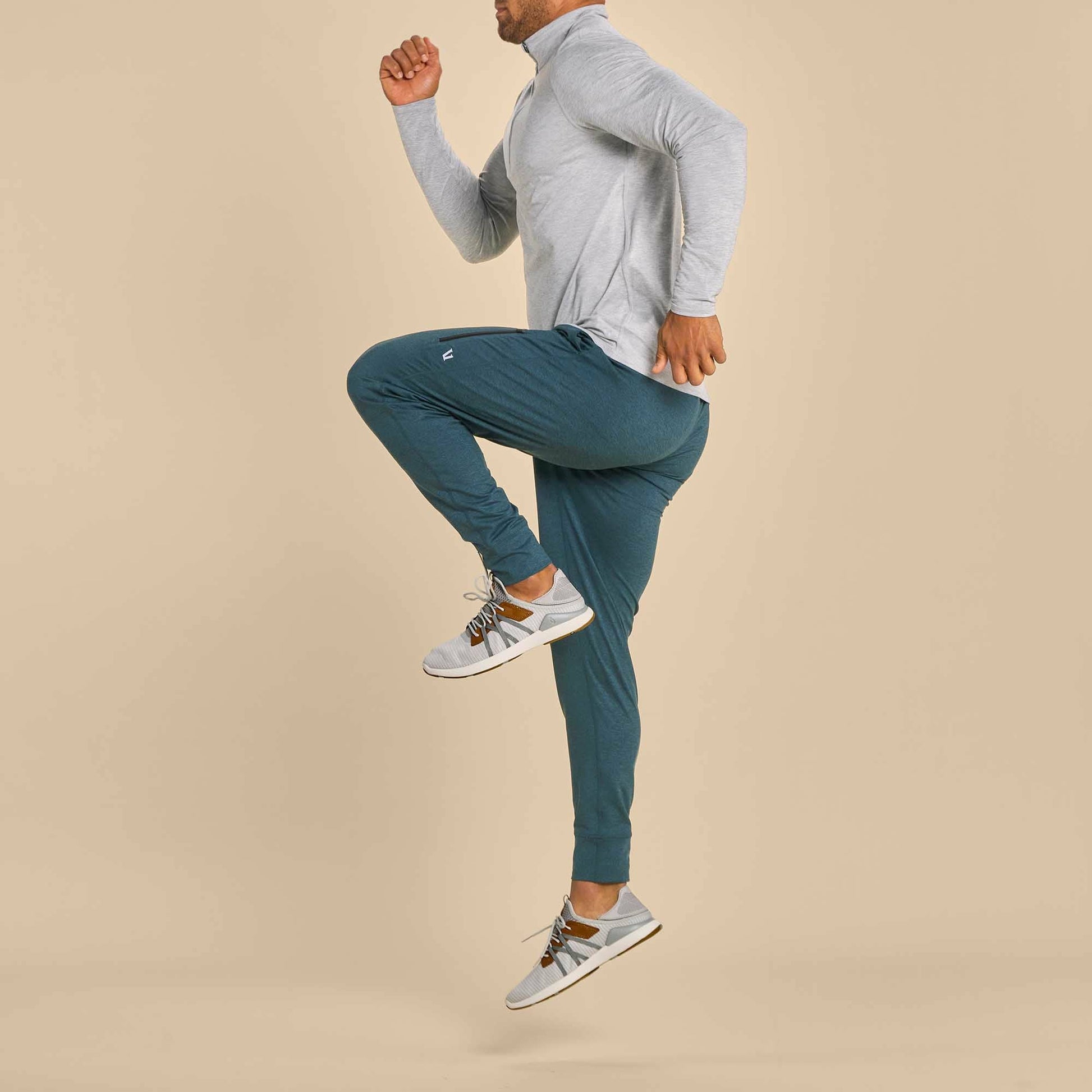 Mio Lī Men's Athletic Shoes - Mist Grey / Poi