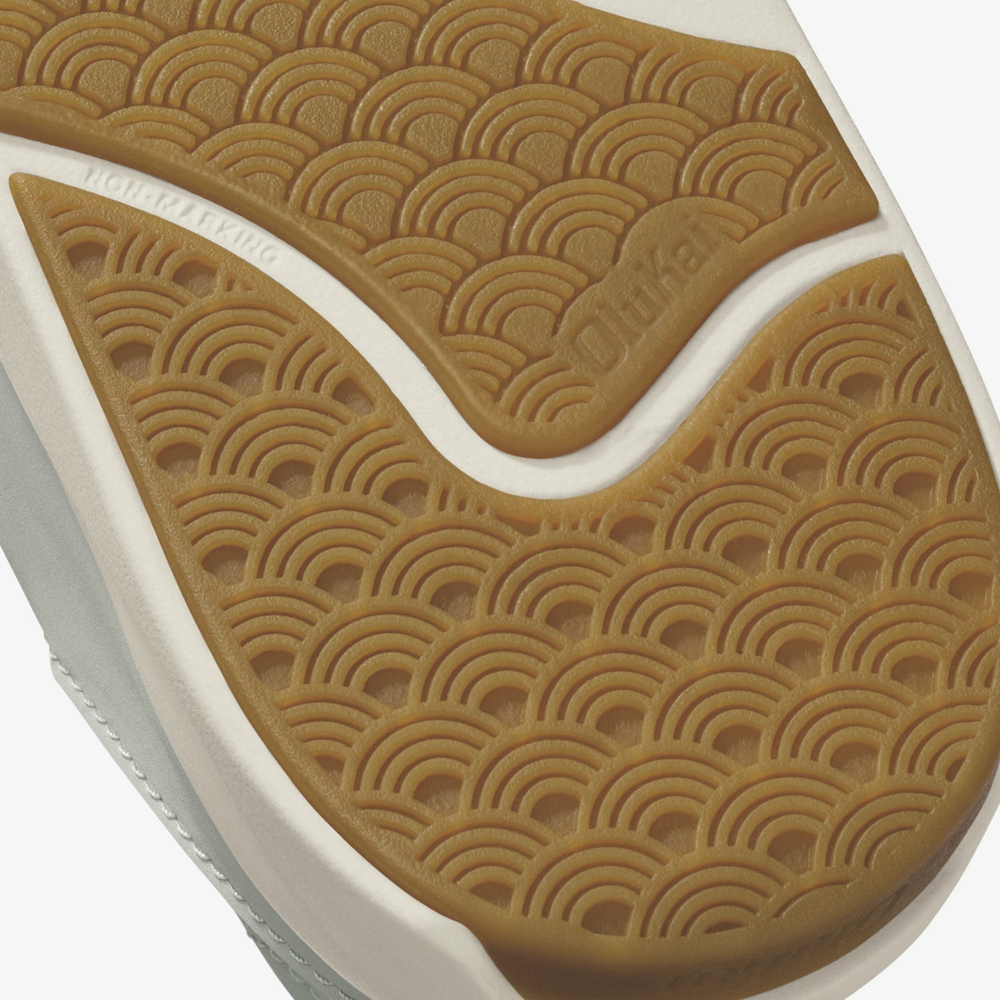 Laeʻahi Nui - Cloud Grey / Tan