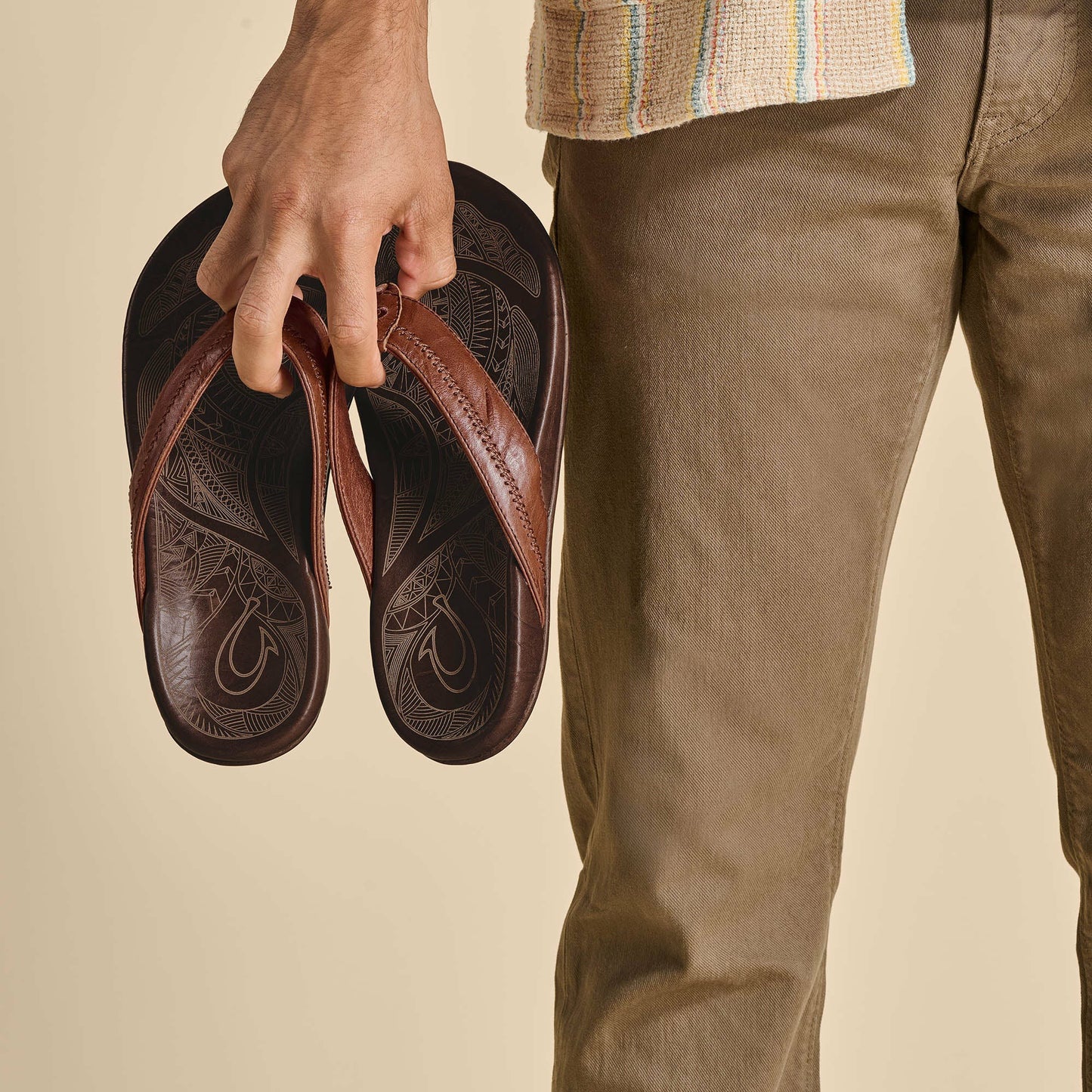 Hiapo - Rum / Dark Wood Leather Beach Sandals